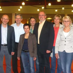 v. links nach rechts: Wilhelm Riesmeier, Michael Buhre, Achim Post, Dorothee Brandt, André Stargardt, Ernst-Wilhelm Rahe, Angelika Buttler, Birgit Härtel, Micha Heitkamp. Nicht auf dem Foto: Inge Howe